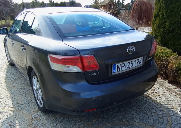 Toyota Avensis cena 9950 przebieg: 360000, rok produkcji 2009 z Brwinów małe 29